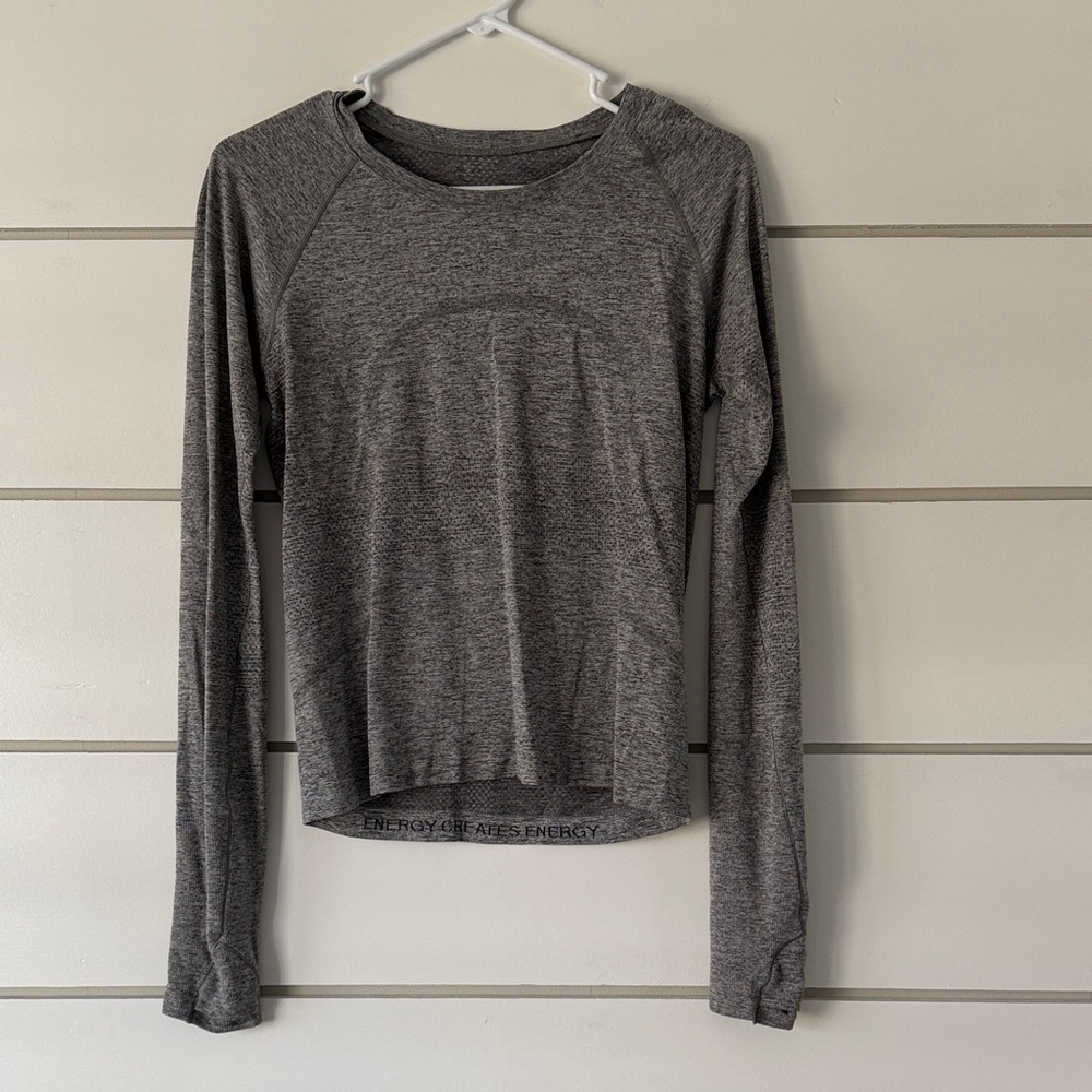LULULEMON Heather Gray Long Sleeve Swiftly Tech Women's Top